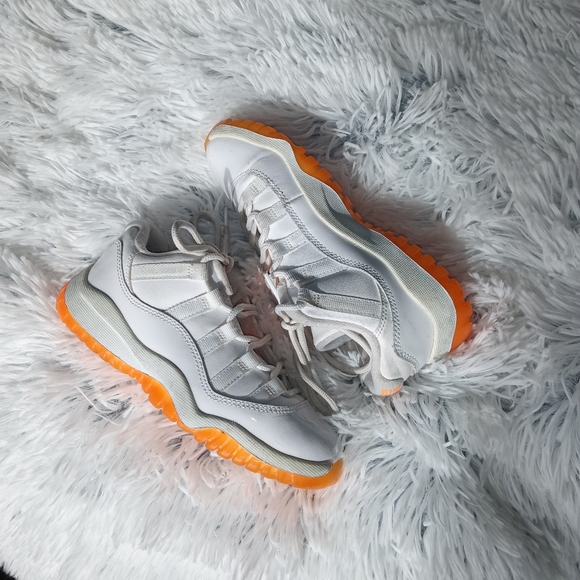 Nike Other - Kids air Jordan retro 11